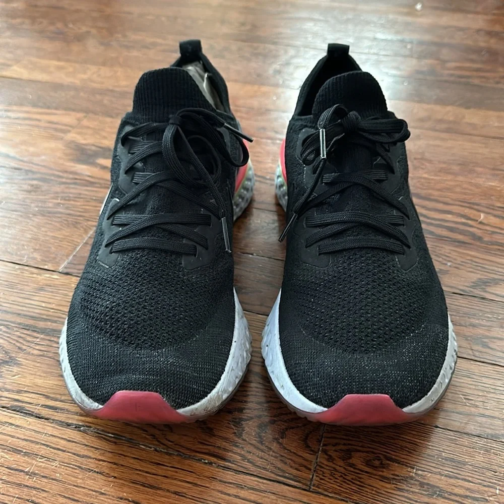 Men’s Nike Epic React Flyknit - Picture 2 of 4
